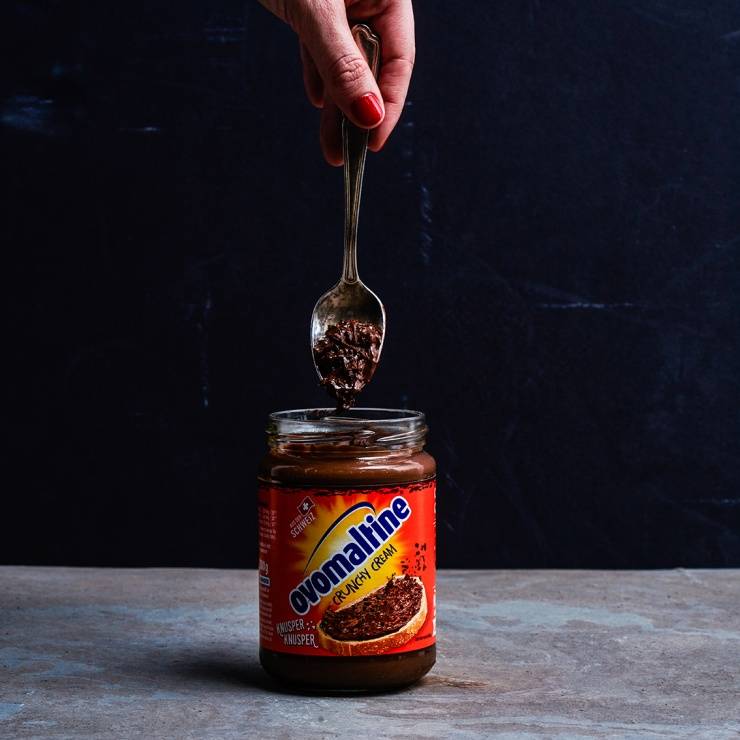 Ovomaltine Crunchy Cream mit Löffel